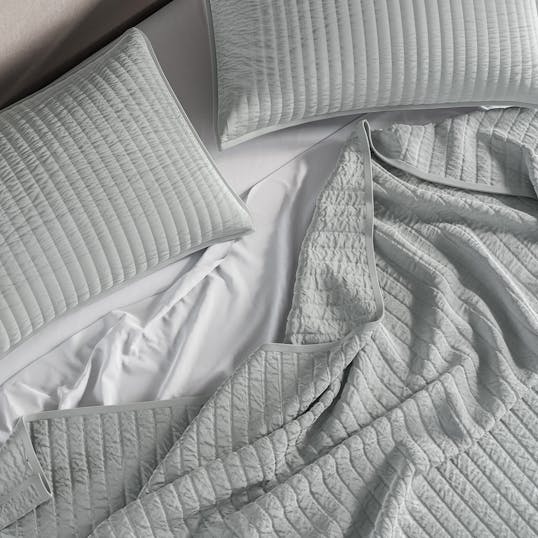 organic cotton quilt messy in bed